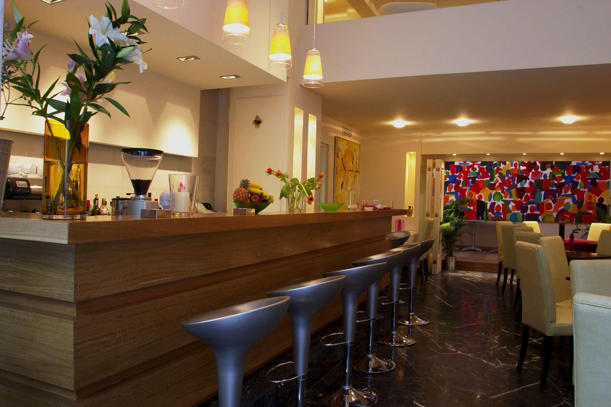 Niki Otel